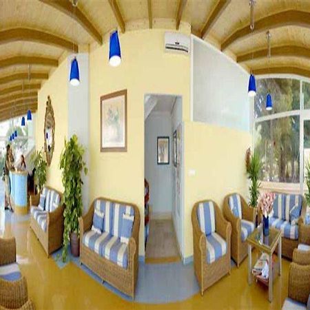 Poseidon II Apartments Figueretas Bagian luar foto